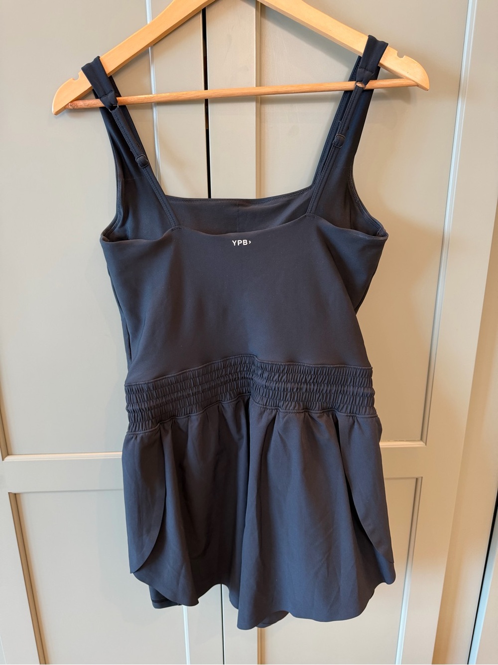 Abercrombie YPB SculptLUX Hybrid Flyaway Romper Black Women’s M - Picture 3 of 3
